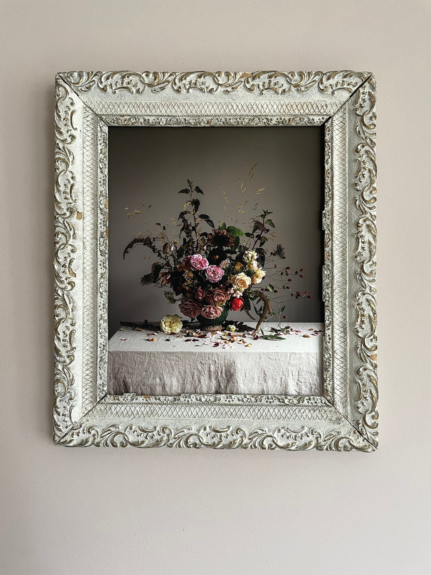 July in French White Vintage Frame